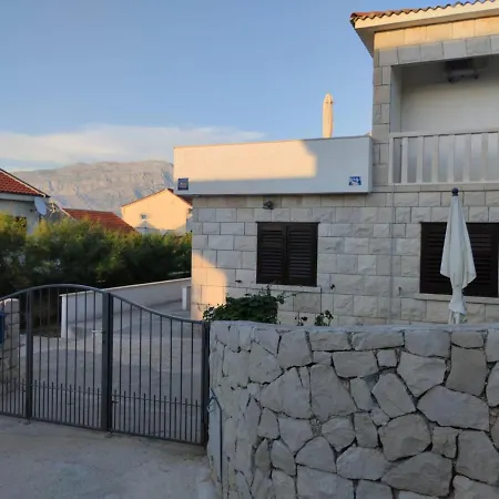 Arija Aparthotel Povlja (Brac)