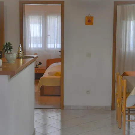 Arija Aparthotel Povlja (Brac)